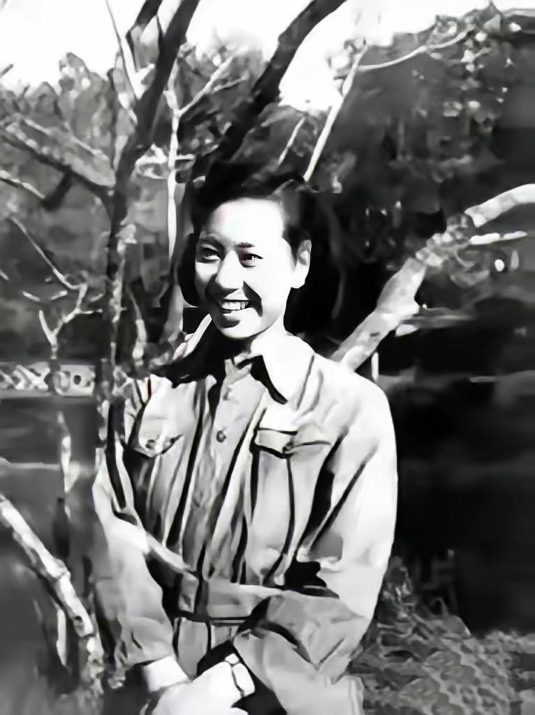 1948年济南战役后，粟裕歼敌十万，生擒王耀武。怒火攻心的蒋介石，对军统毛人凤下