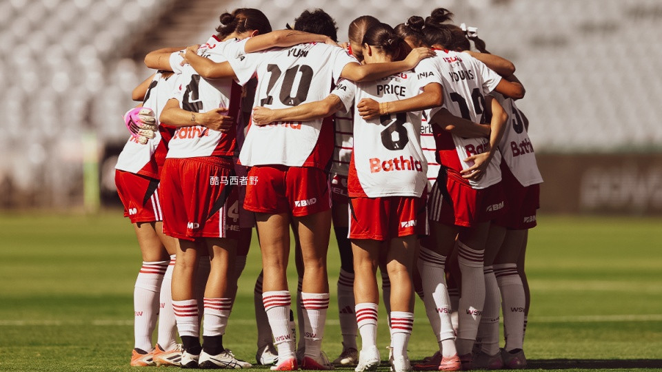 全亚洲的女子足球就属澳大利亚和日本与众不同，当所有参加女足亚洲杯的球队国内联赛因