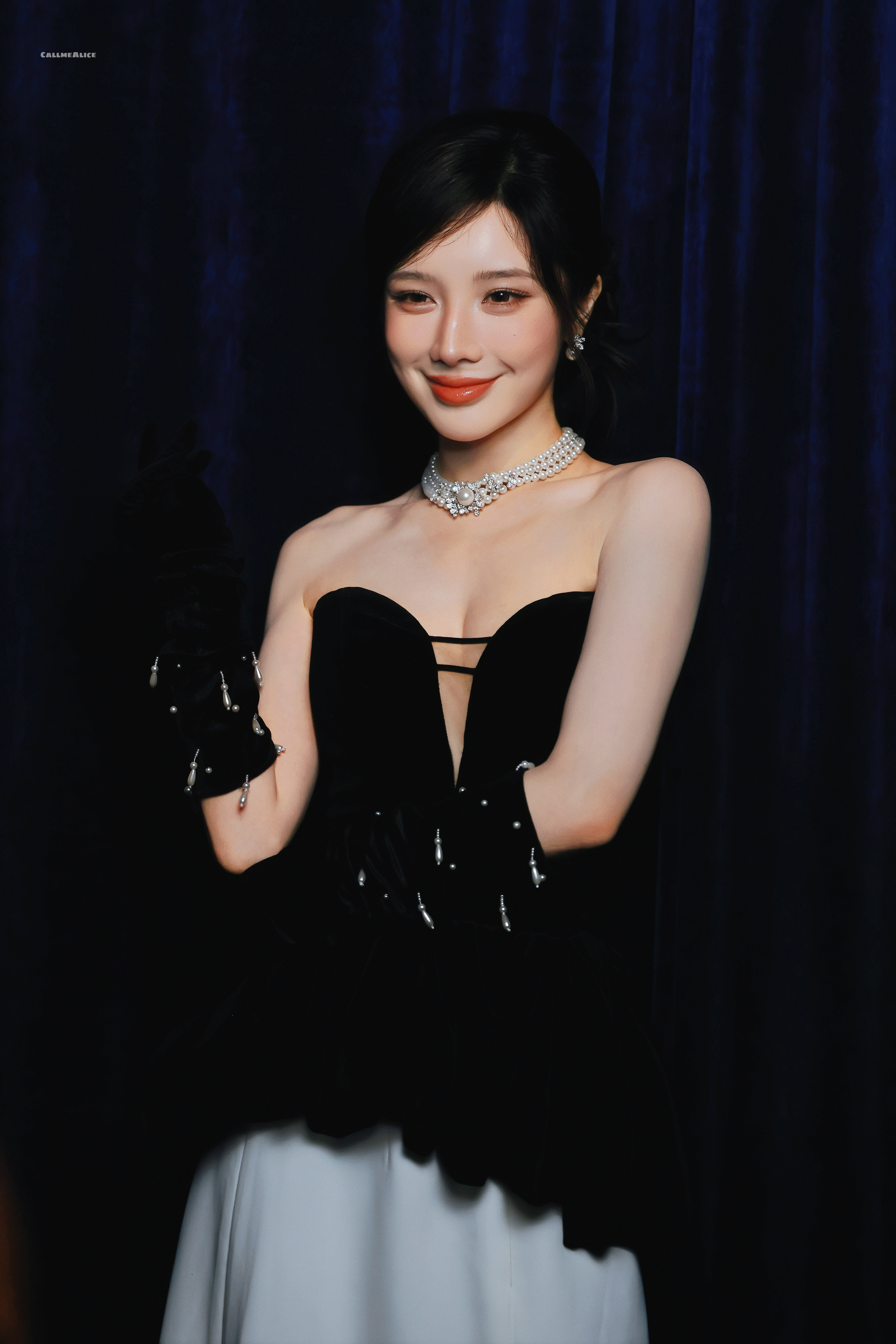 戴燕妮最新物料：MAT年度盛典造型