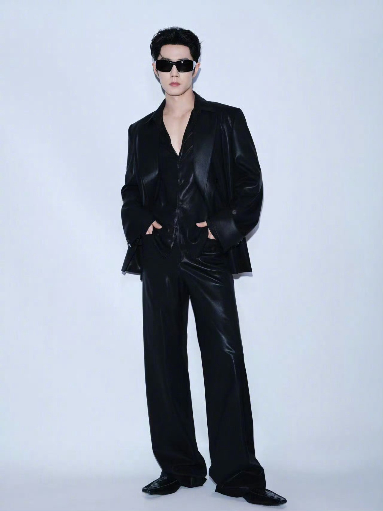 Gucci大秀刚结束，全球代言人肖战率先上身刚发布的Gucci2026秋冬男装