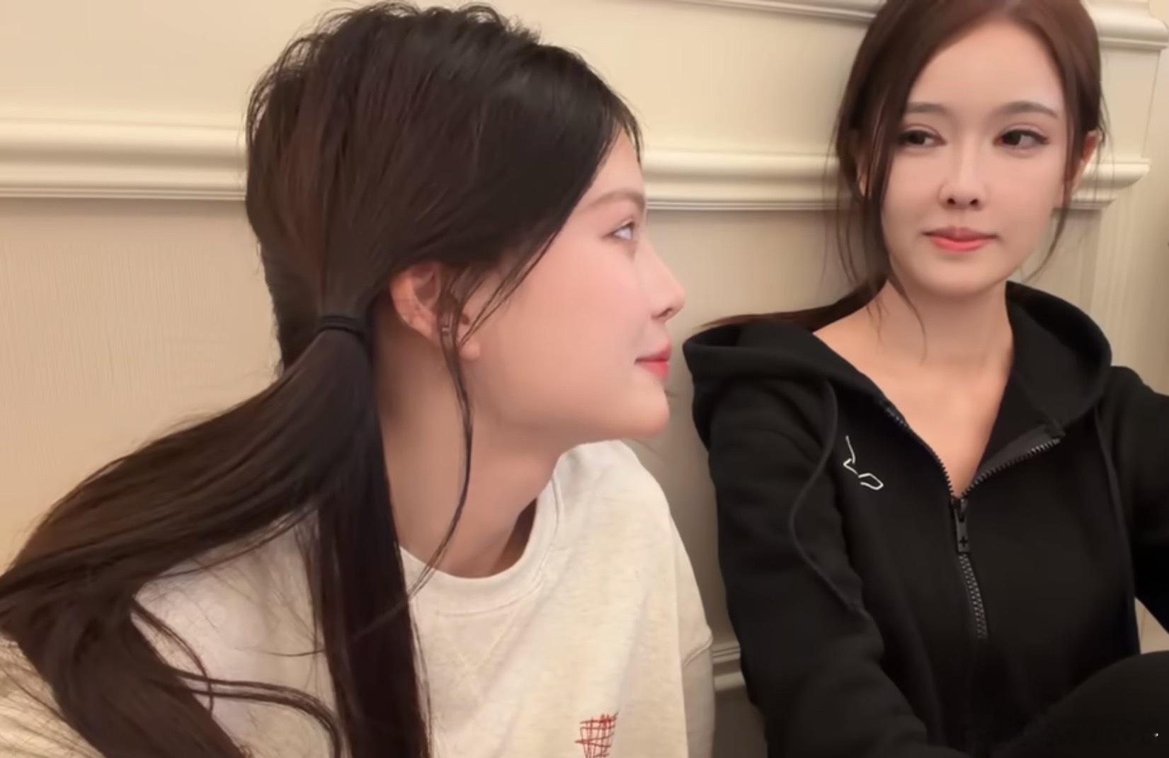 蛋糕：我起床甜瓜带了一大堆吃的上来，有奶茶肯德基，然后他给我来了一句，老公我打猎