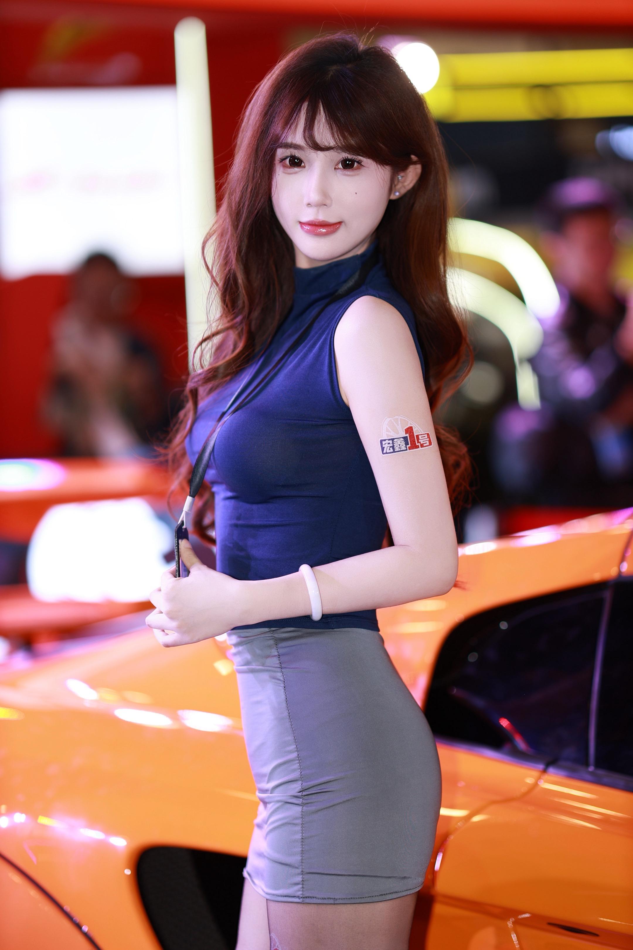 苏州gt show 车展这是哪个模特。好甜妹的感觉 📷：佳能R8 镜...