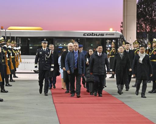 7天！全套“中国方案”大采购！奥尔西总统这次访华的清单太吓人了：从高铁到光伏，从