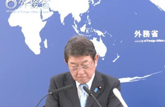 日本最近在台湾问题上又出来表态了，外相直接说政府立场跟以前那些关键文件一个样，从