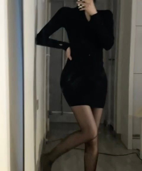 姐姐这穿搭，可不可以拿下你？