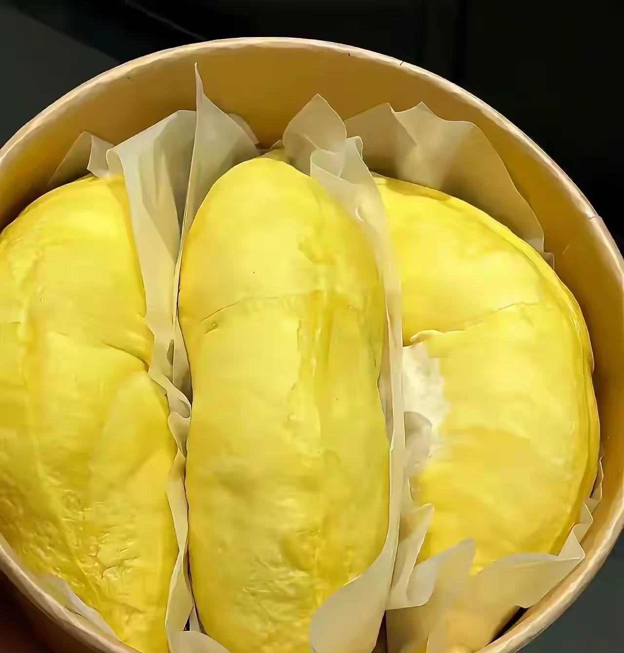 我劝一些网友们，不管你是支持许妈还是支持杜妈，千万不要把矛盾对准两边的孩子，看见