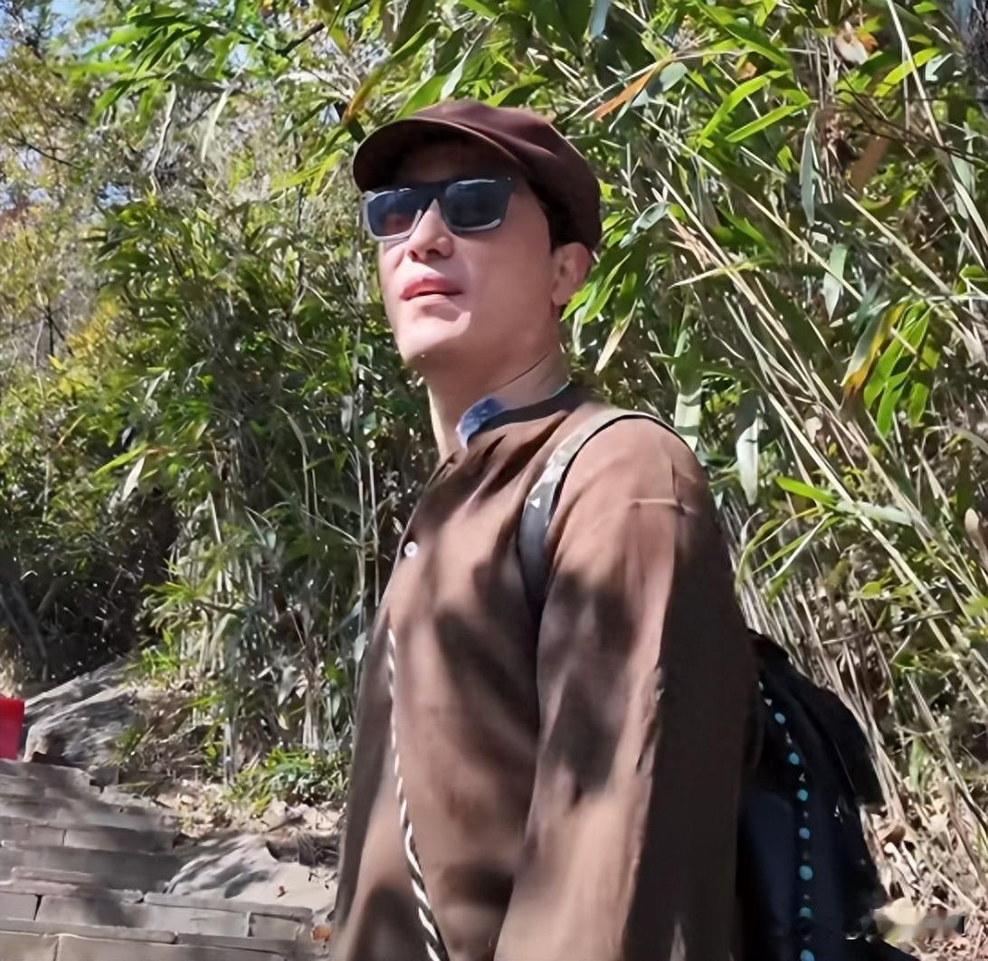 大家别再猜刘翔“躺平”了。就这一点，普通人真做不到——43岁不上班、