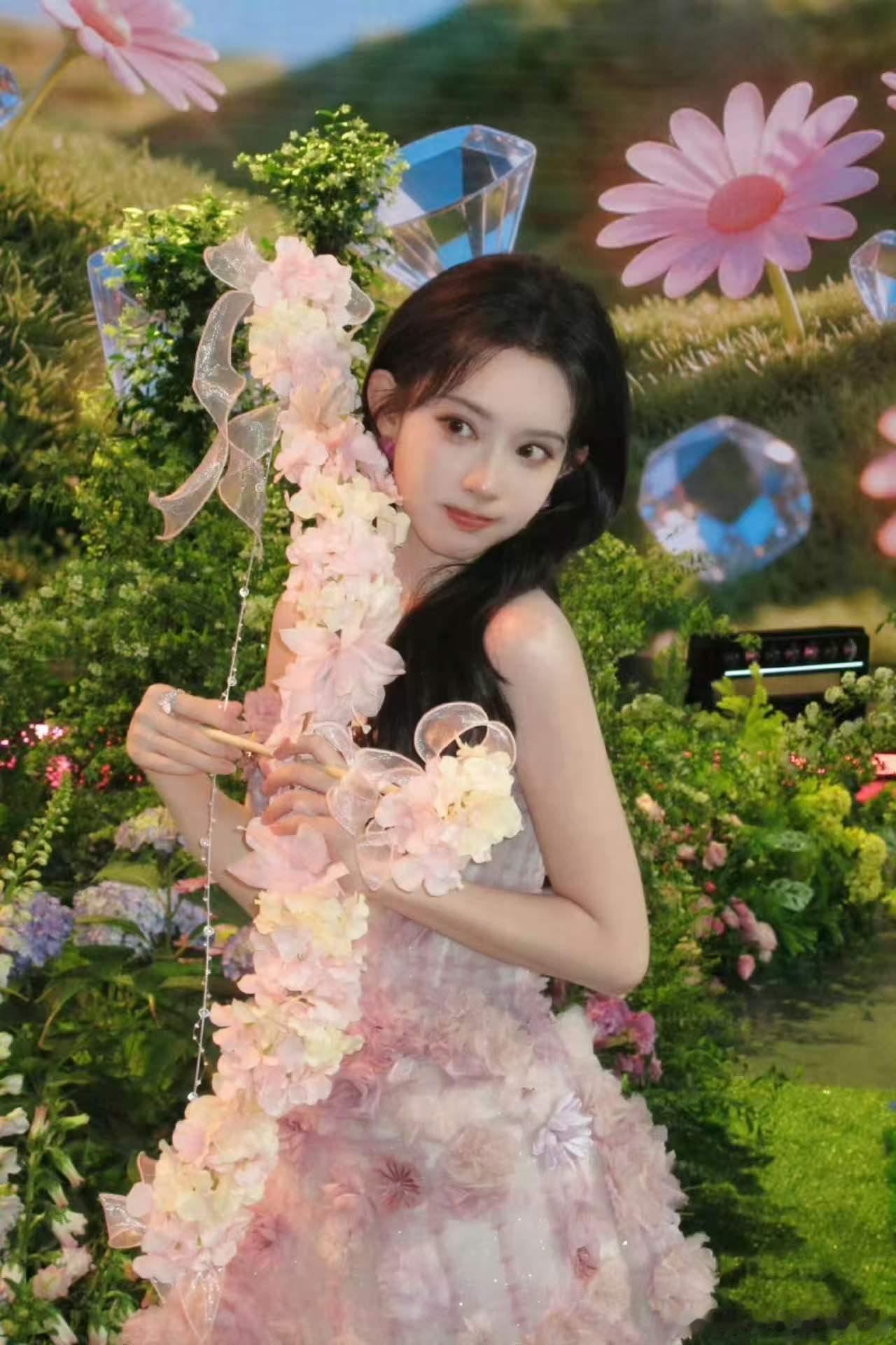 孟子义的综艺能力孟子义从飞行到常驻跑男加塞被粉丝吐槽不会看眼色说话，反而成了
