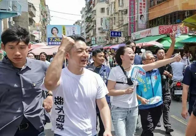 现在国民党最有效的一招，不是要搞什么反恶罢的大型活动，而是要地方各个县市长互相串