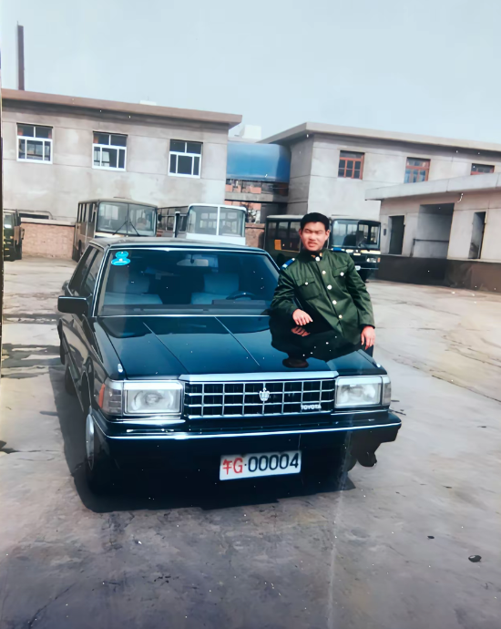 这是哪个时候的军服，非常有气质