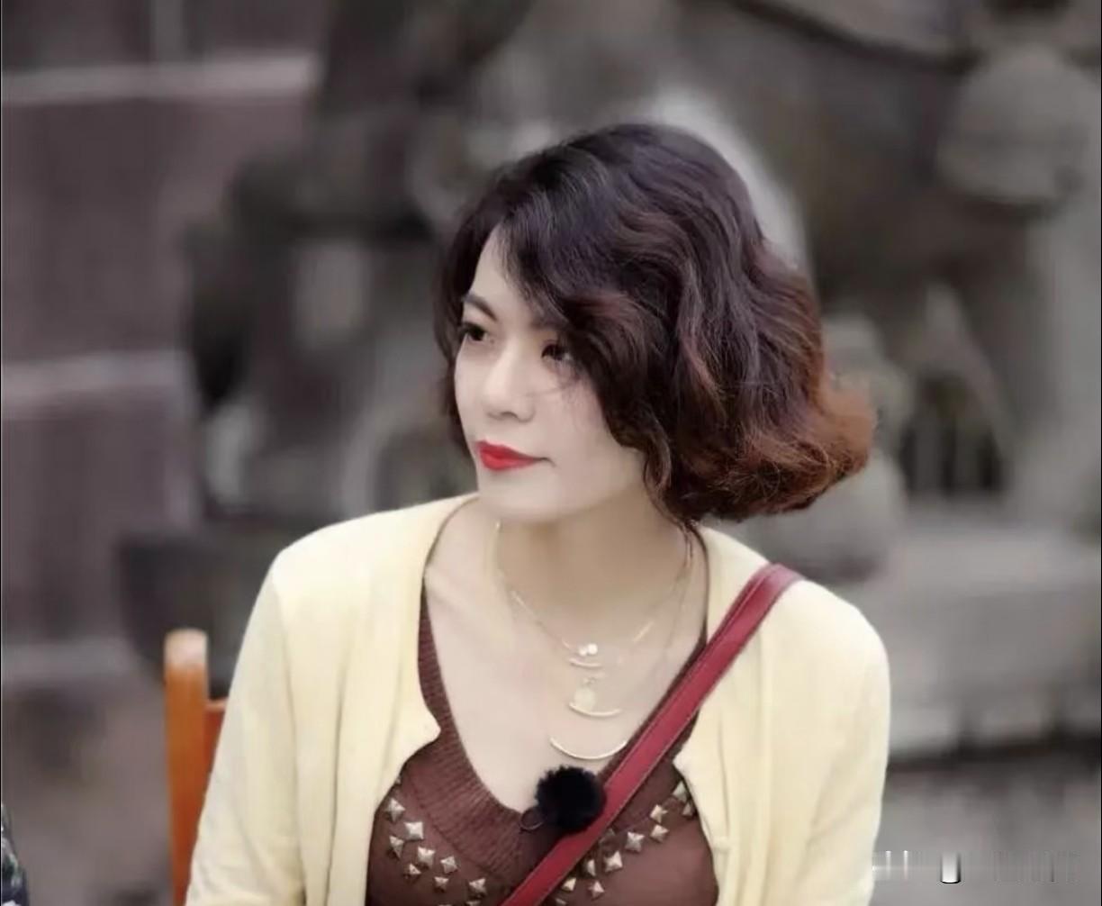复旦大学才女陈果教授说：“任何男人和女人，只要他们是异性，只要在一起相处时间长了