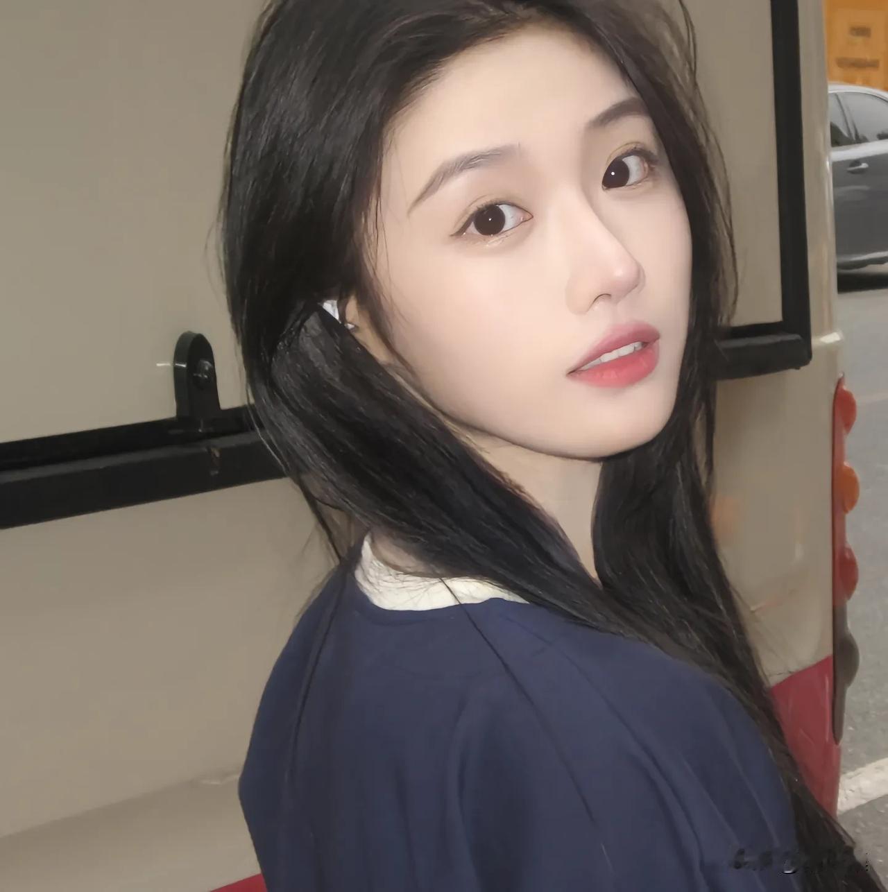 温柔甜美的侧颜杀，谁看了不心动！💕