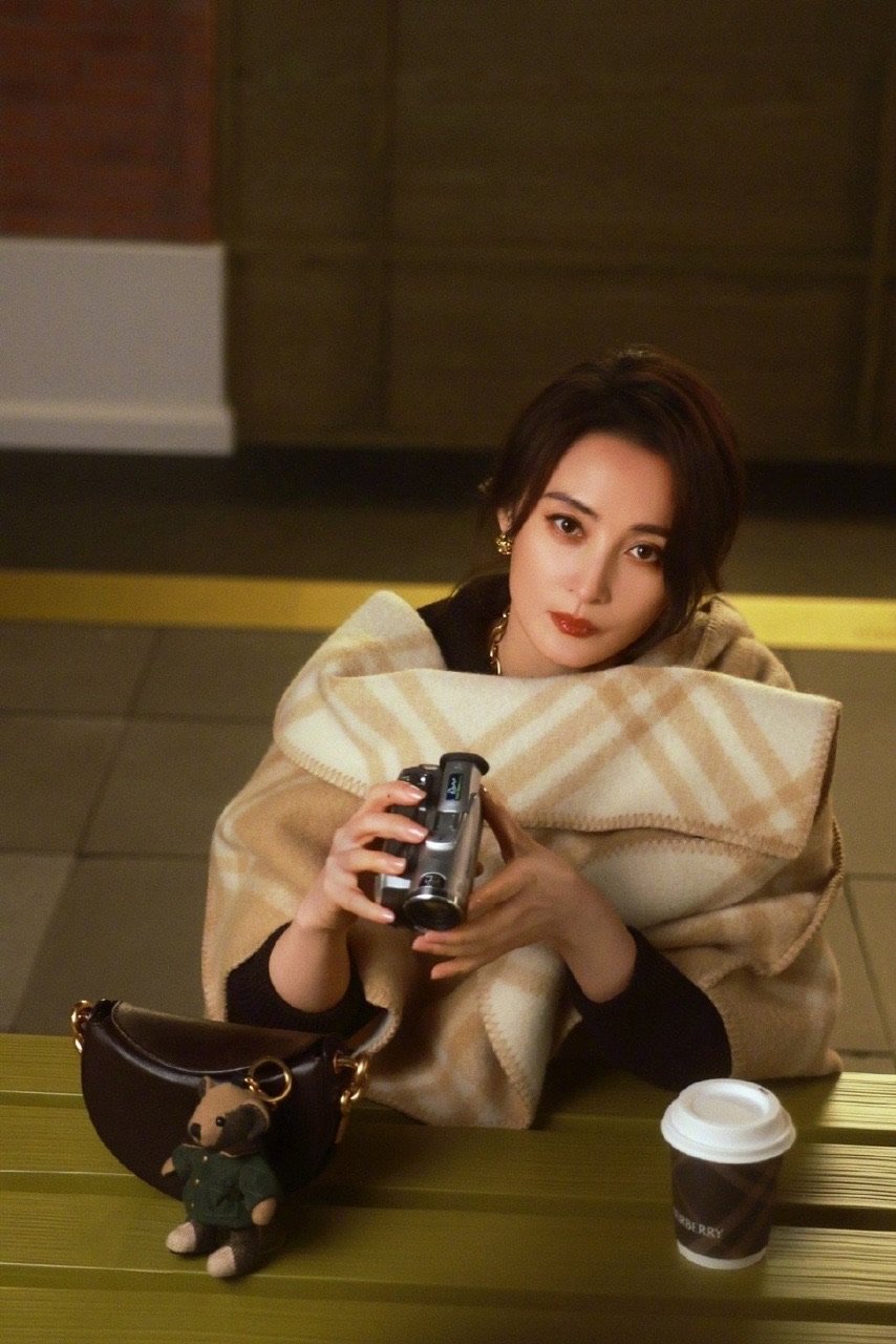 蒋勤勤岁月不败古典美蒋勤勤越品越有美人韵这个状态好的让人羡慕！