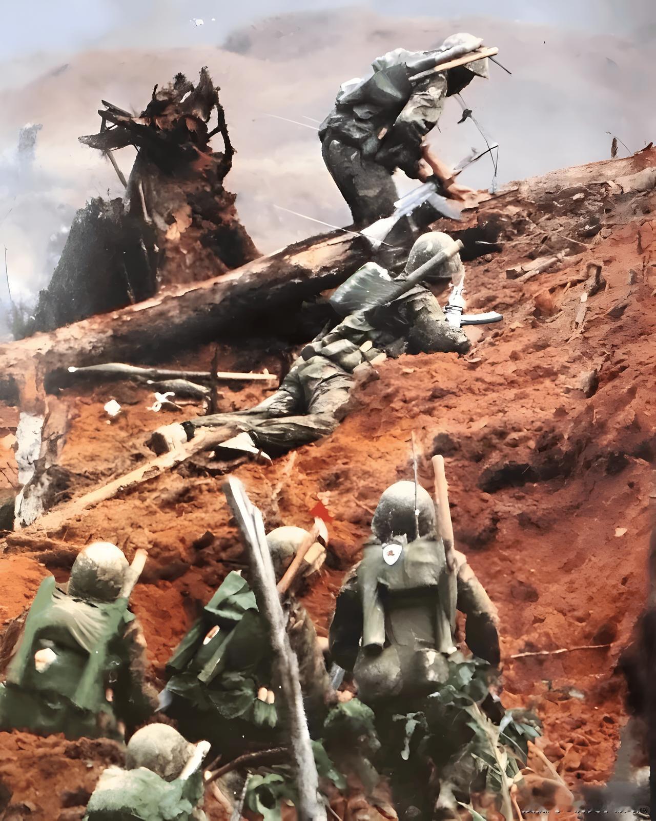 比如韩先楚将军，自小为地主做过短工，当过泥瓦工……加入红军后，硬是从战士班长，一