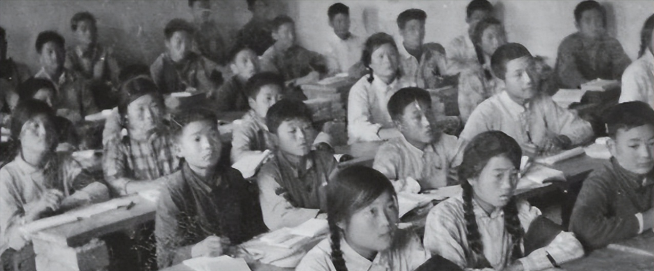 1951年，老红军傅兴贵刚回乡务农，村里的一个寡妇就找到他，对他哭着说：“我曾参