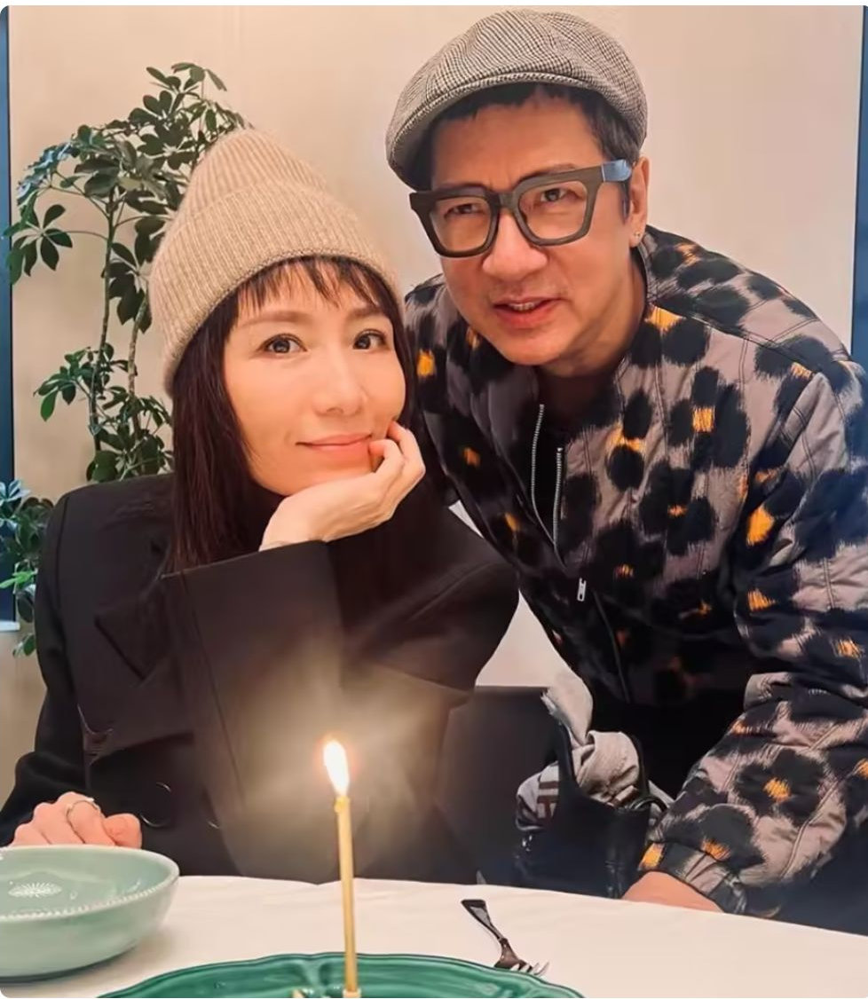 知名港星自曝与妻子过12年无性婚姻，公开询问：是不是可以离婚？