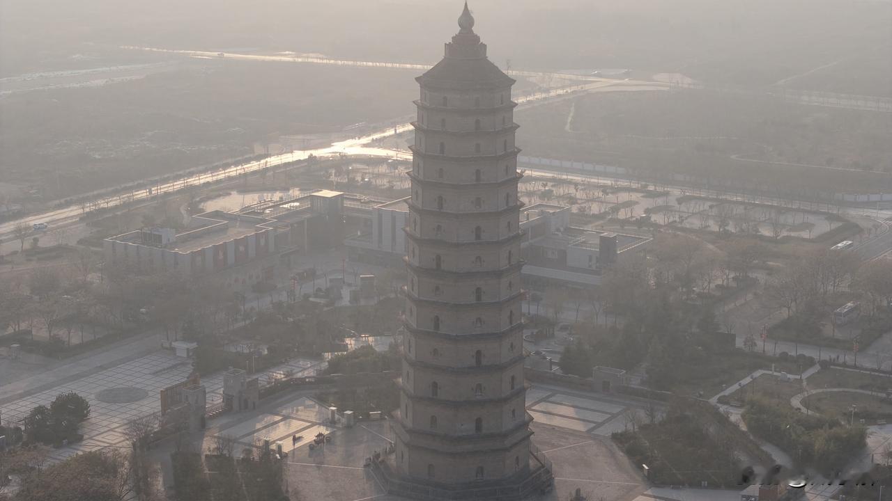 太可惜了！咸阳居然把这座国宝给了西咸！熟悉咸阳的朋友都知道，咸阳的古塔很多，几
