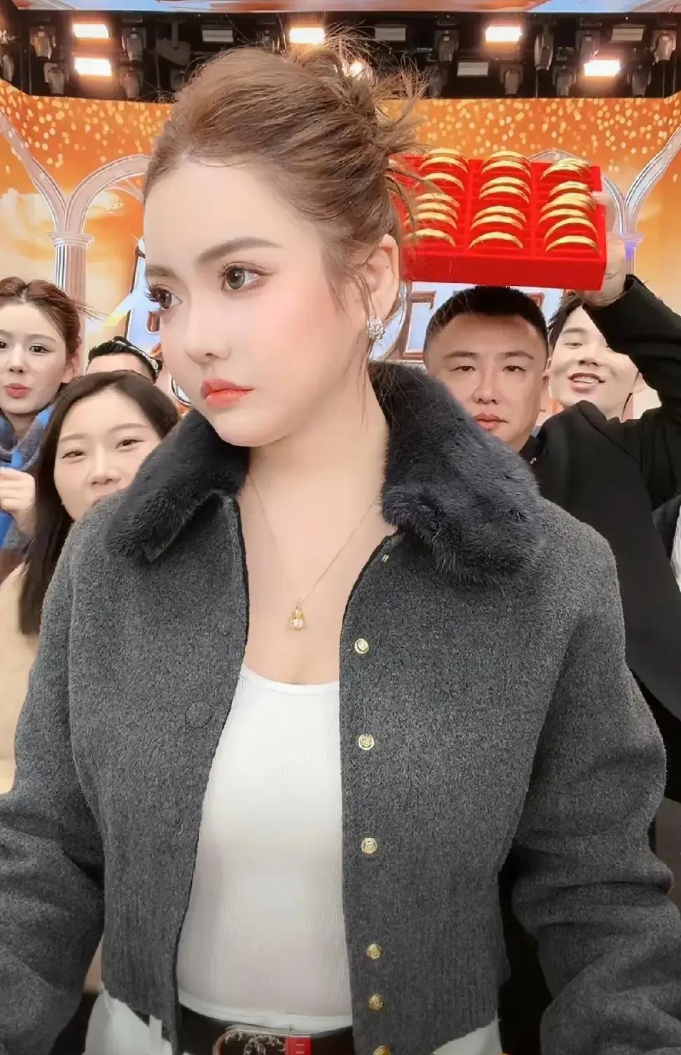 小黄车被封第1天，方丈损失80万昨天还在直播，今天购物车按钮直接灰了。快手