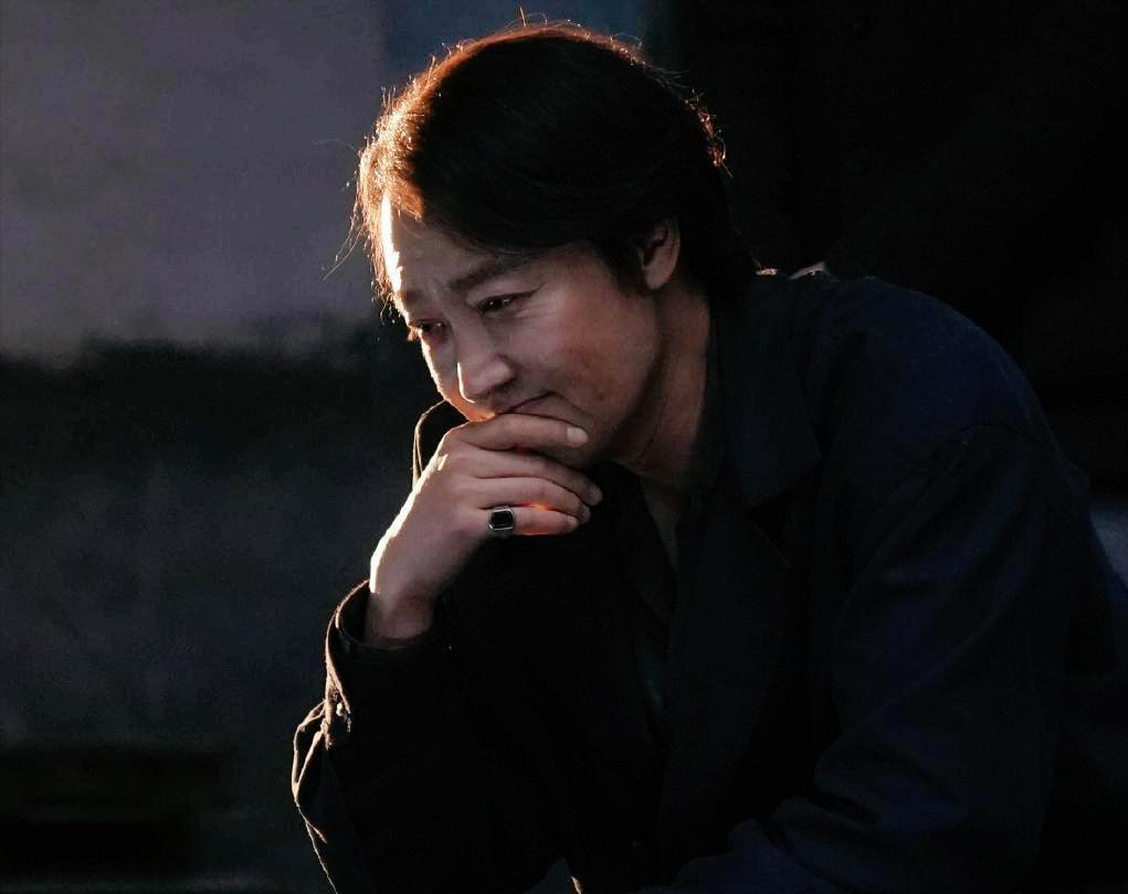 #不演戏就“消失”的辛柏青#辛柏青除了作品的曝光，几乎没有个人的曝光。
