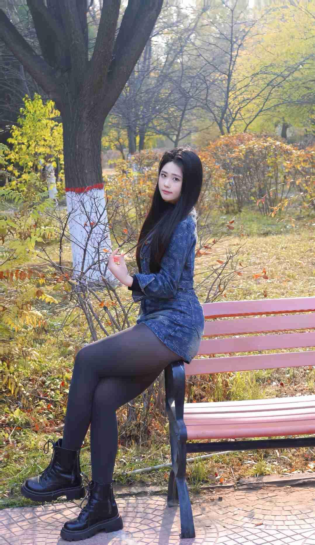我的今日状态：😁轻松愉快我这里的天气：🍂微风