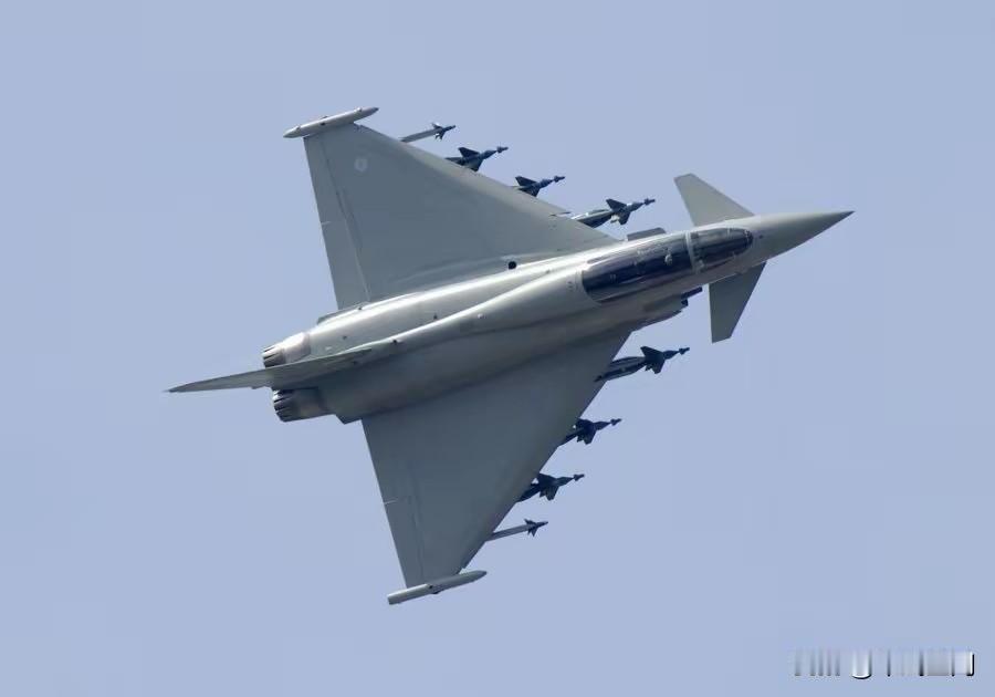 孟加拉国放弃歼10，采购西方战机。当地时间12月9日，原本对我国歼10战机抱有