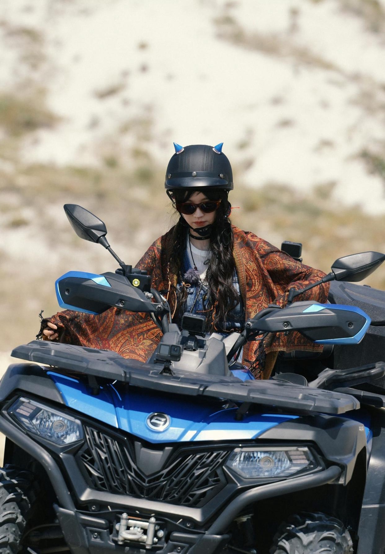 田曦薇最甜的脸开最猛的车也太帅了吧！谁懂啊！田曦薇飙车真的又反差又上头，甜妹软f