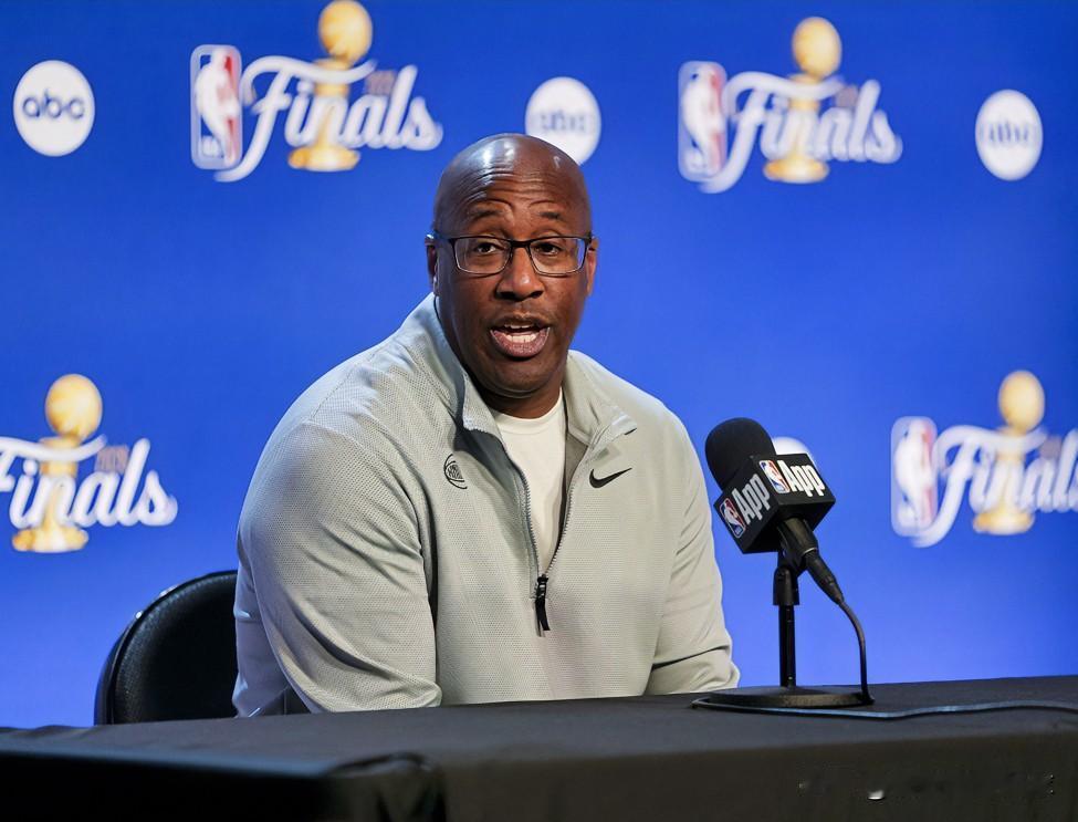真正的顶级名帅格局！尼克斯布朗一番话，道透强队崛起真谛？NBA总决赛G2迎来