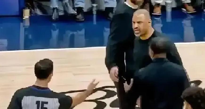NBA罚了乌度卡3万5，然后连夜把那名裁判调走了。联盟一边罚款一边改裁判表
