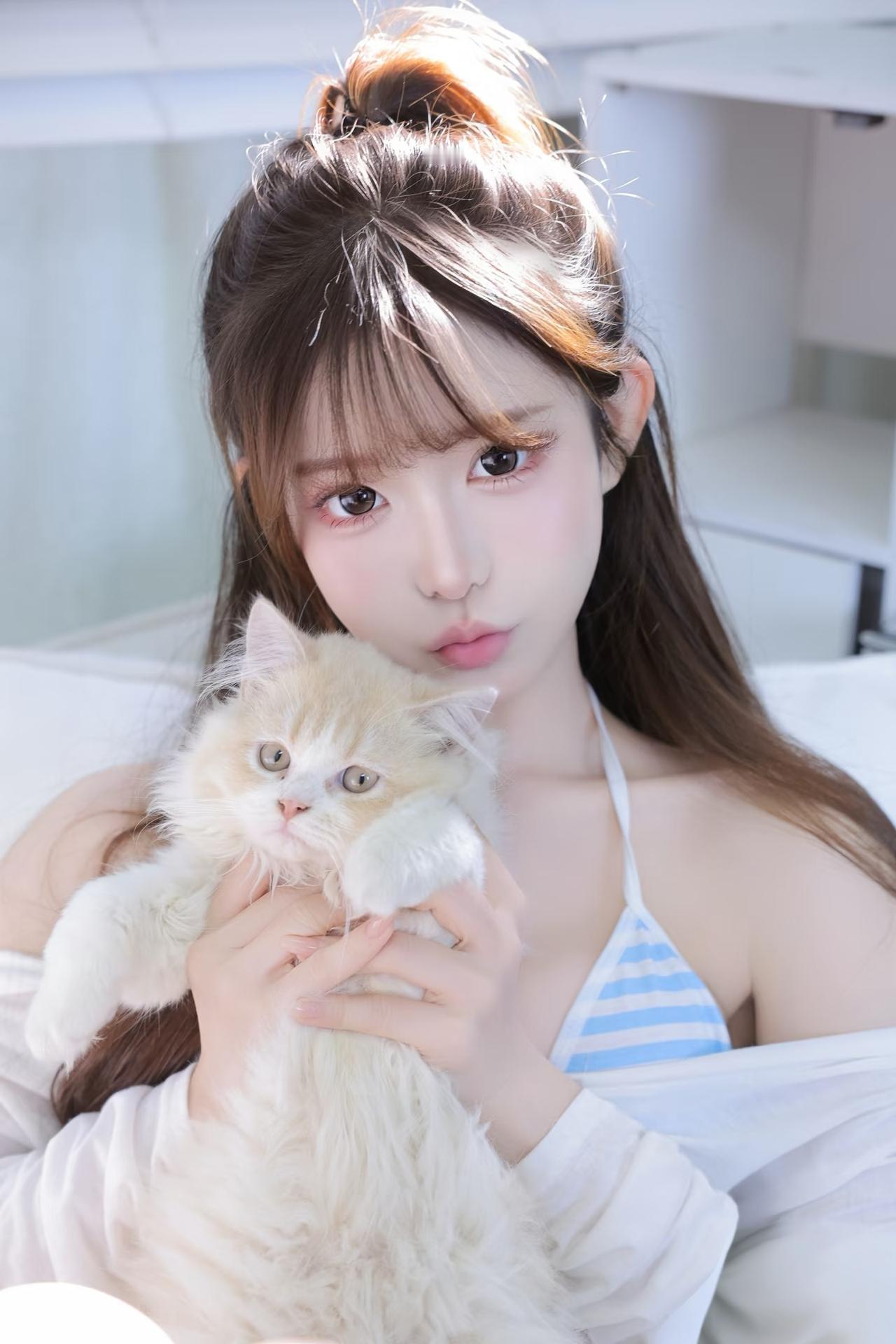 爱到底存不存在？为“爱”离婚的一堆，为“爱”出轨的也不少，真够扯的！说白了