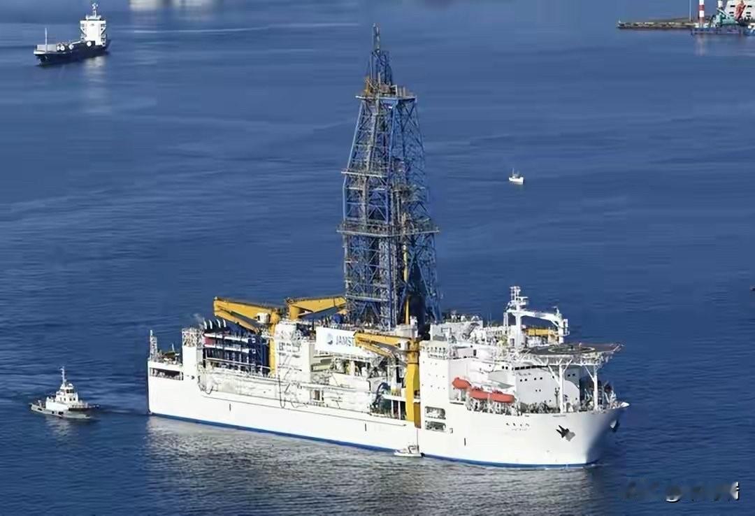 日本文部科学相松本洋平2月1日在社交媒体上发文称，已接到报告表示日本海洋研究开发