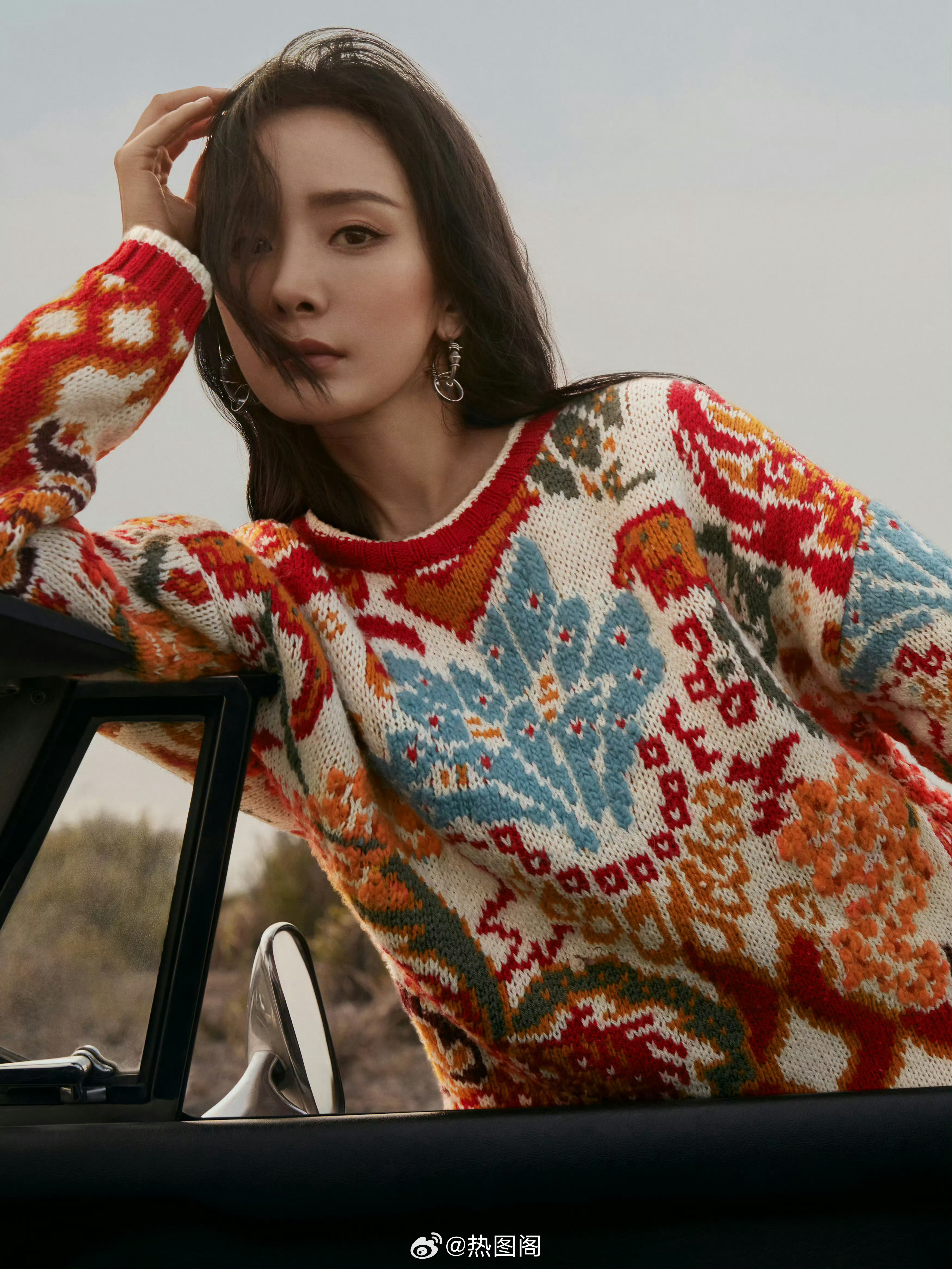 杨幂👜艾绰系列大片，让人眼前一亮，好异域风情～热图阁公众号