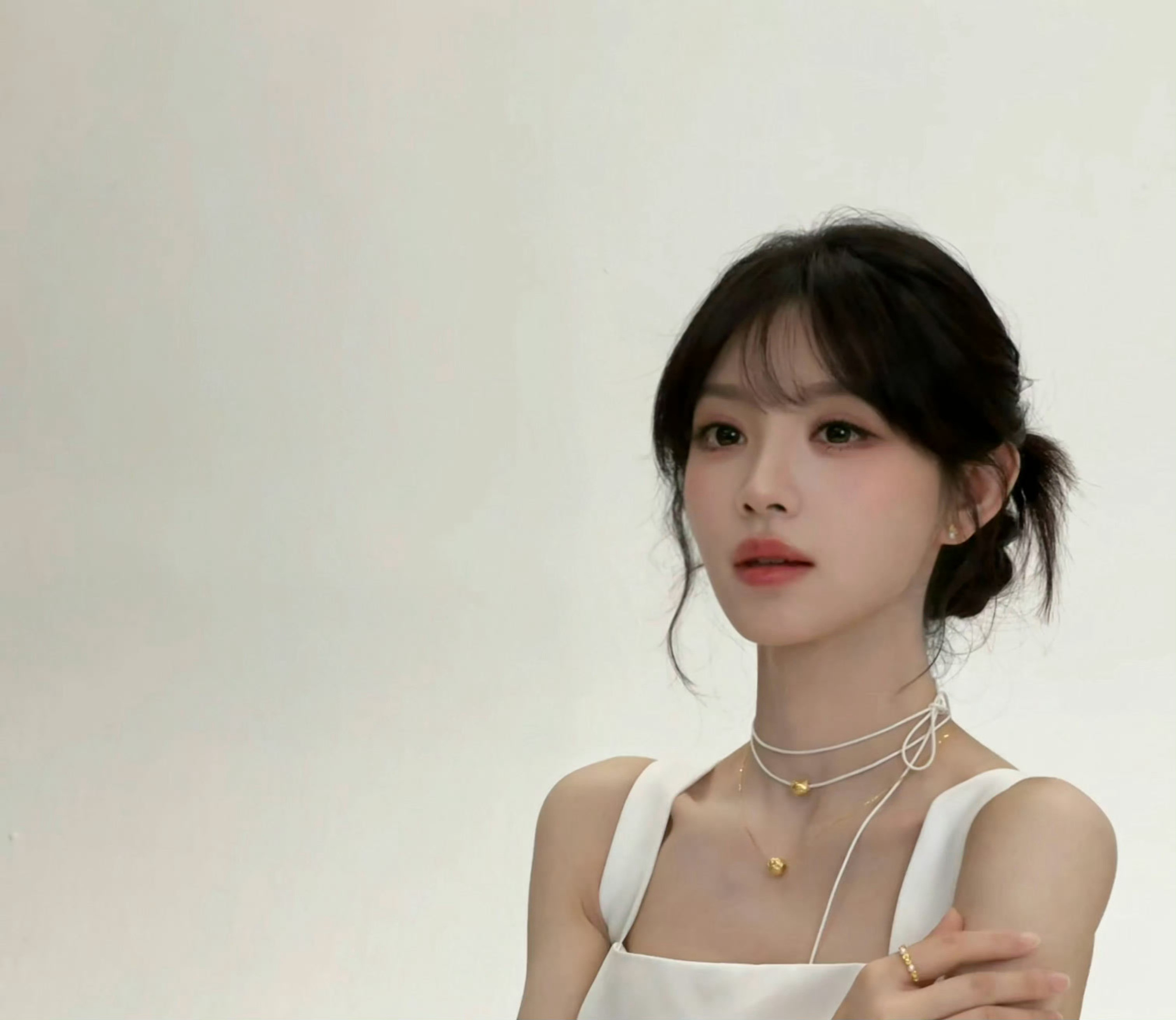 田曦薇白茶甜妹妆容田曦薇真的好美，气质绝了，每一帧都是壁纸