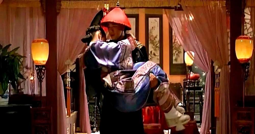 一个月翻牌27次，是雍正设下的最毒杀局。他与甄嬛十指紧扣，转头却像逗弄宠物