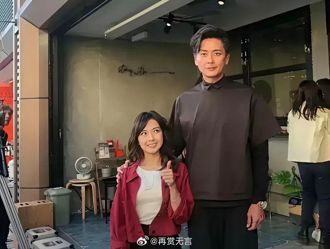 胡杏儿会不会后悔离开了他？越老越有味道。