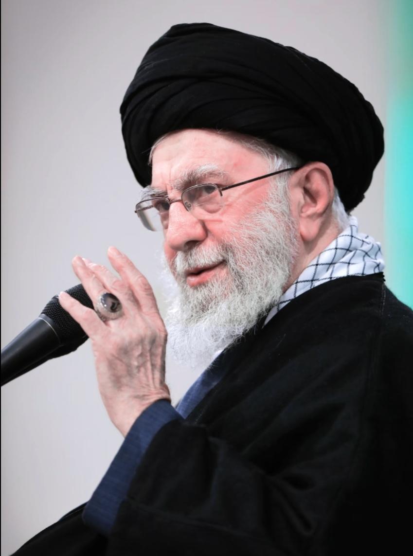 伊朗肯定会举国复仇，对以色列和中东美军基地发动大规模导弹打击，真主党、胡塞武装等