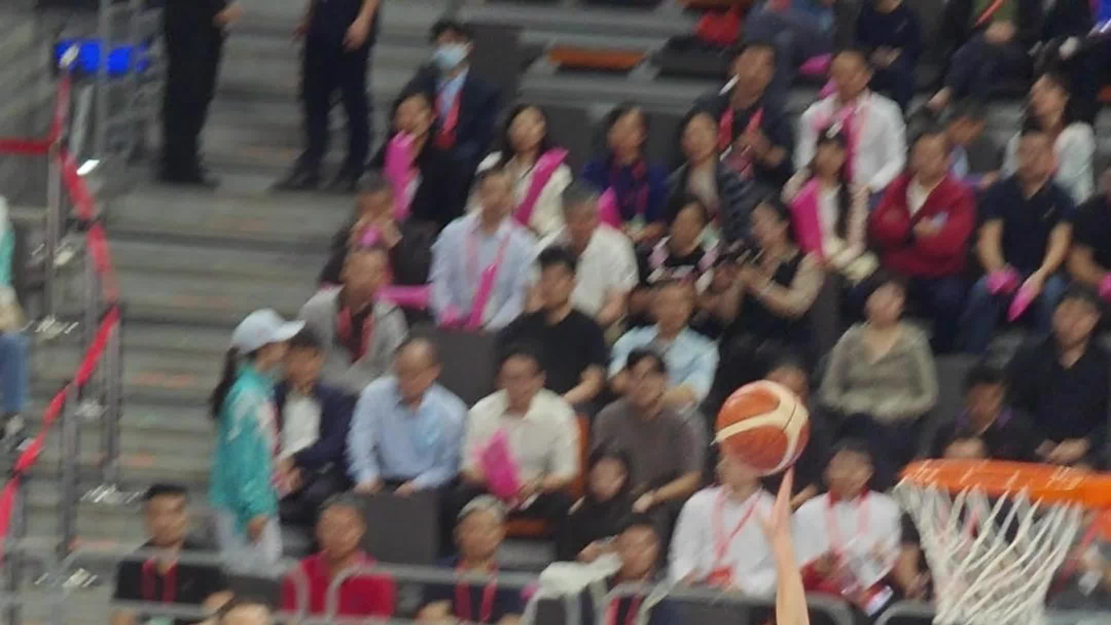 鄢手骐长驱直入直捣黄龙