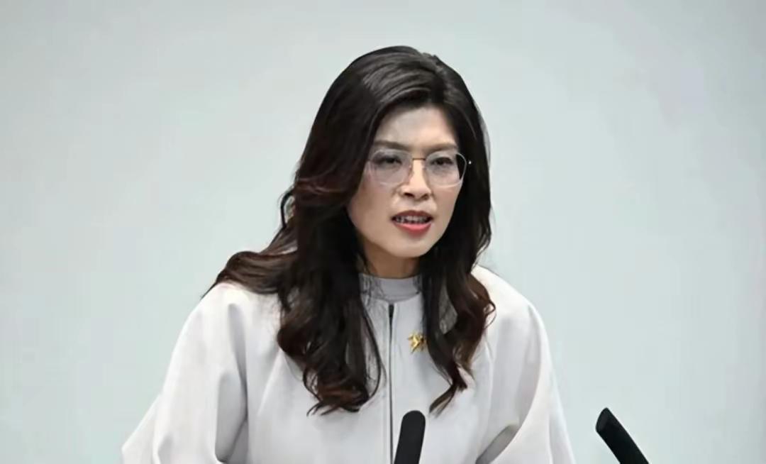 选战玩歪活！一边司法羁押一边网攻家人，蓝营双线遭围剿！台湾九合
