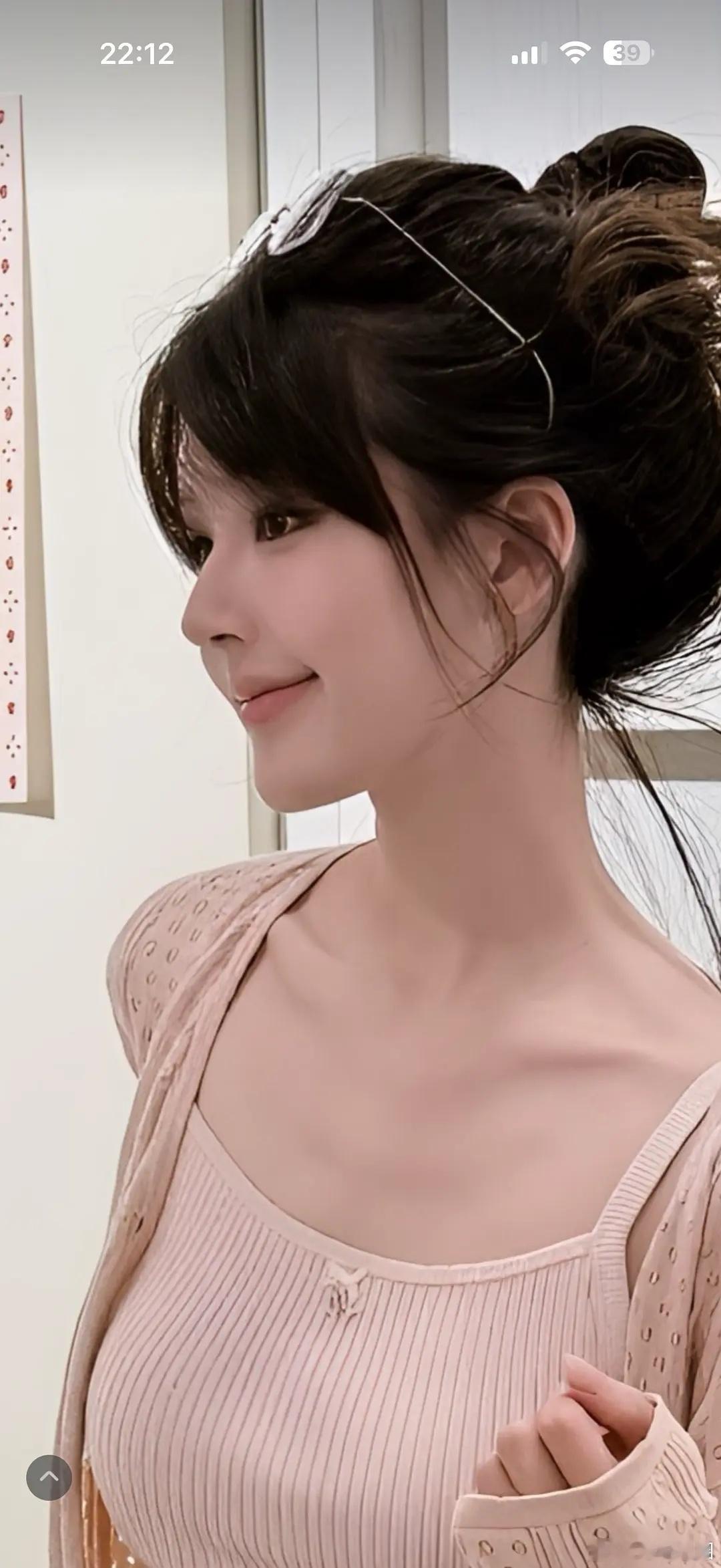 赵露思现在真的好像AI啊。。。​​​