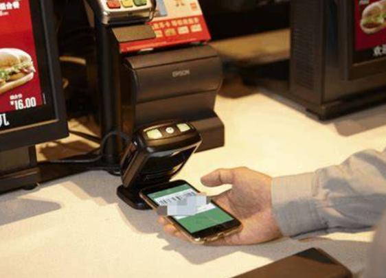 中国无现金支付领跑全球20年，为啥技术更先进的发达国家，死活不肯全面跟进？