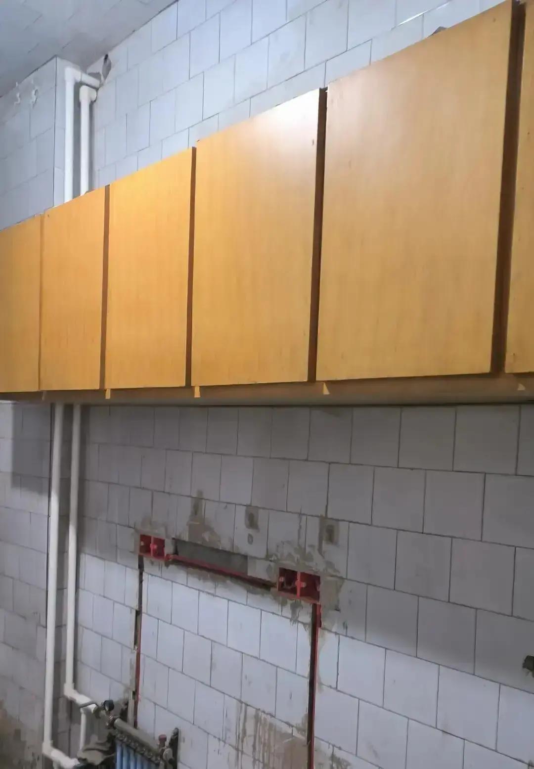 千万别扔旧家具。你扔掉的可能不是破烂，而是几万块。我翻了上海住建委的案例库