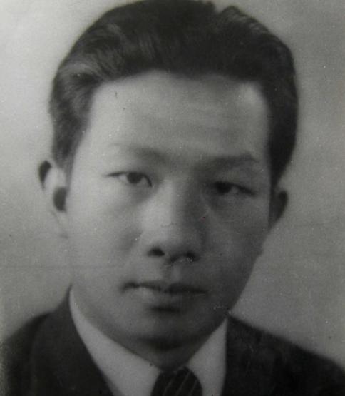 聂耳在日本游泳不幸淹死，聂耳这个人，真的是天才中的天才，死的时候才23岁，放到现