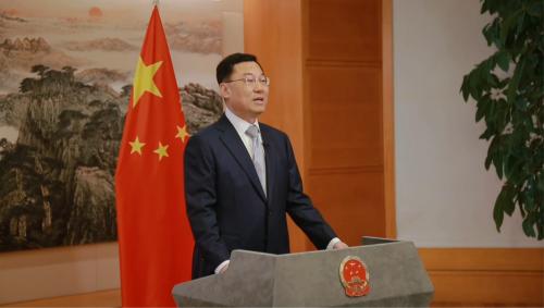 7月17号这天，两条和中美相关的消息先后传到大家耳边，凑在一起看格外耐人寻味。