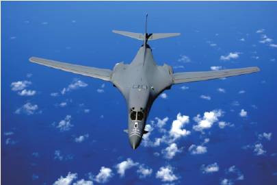 每天认识一件兵器B-1“枪骑兵”轰炸机B-1“枪骑兵”是美国空军在冷战末期开