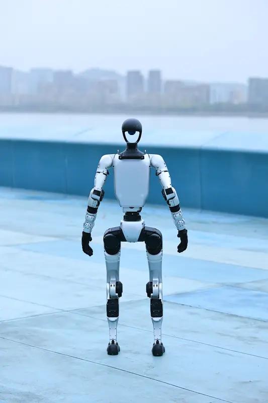 中美人形机器人之争：路径差异而非谁假谁优