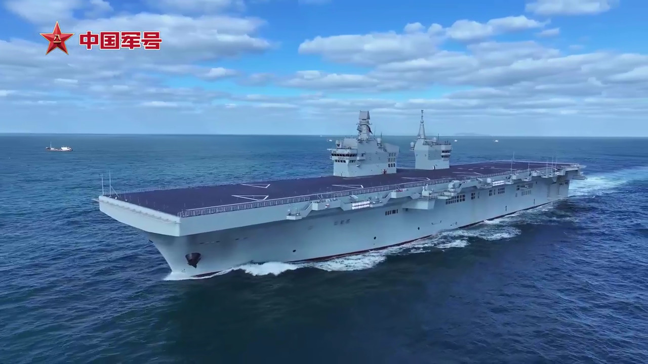 多视角看076两攻首舰四川舰还是侧视角更深得我心后舰岛顶部甲板还是红色防锈漆，毛