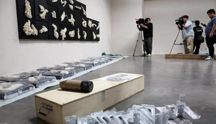 光州双年展开幕！9月5日，第16届光州双年展正式拉开帷幕。现场反差刺眼：台湾馆