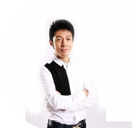 1998年，撒贝宁去央视面试，领导肖晓琳看到他后，直接走进办公室锁上门，直接大骂