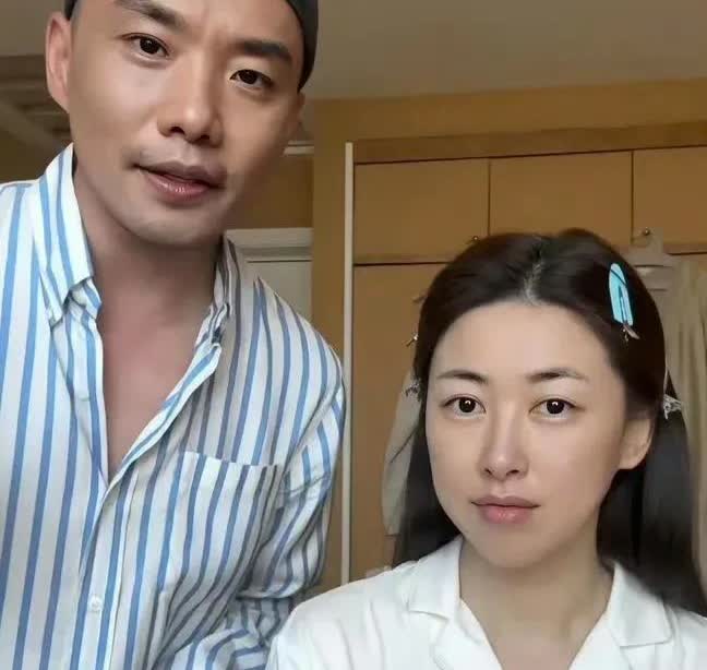 朱珠这妆前妆后，简直像俩人！没上妆时，瞅着就跟刚拖完地、洗完碗，累得直
