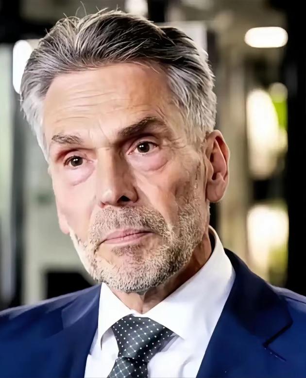 荷兰这次是真的急了！4月7日，据荷兰媒体及多家外媒证实，荷兰国防部正式宣布以约