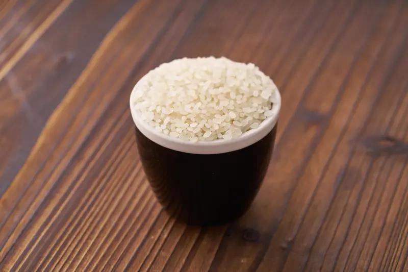 天天吃的白米饭，也就是精米，对身体付出的健康代价太大了。你知道吗？精米去掉了